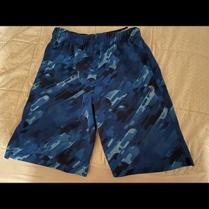 Dick’s Sporting Goods, blue boys size medium shorts